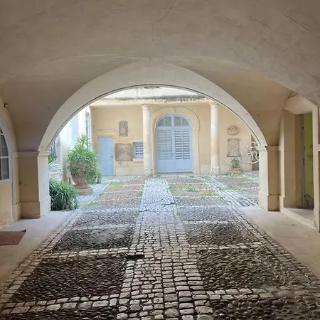 Le Champetre Au Coeur De La Nimoise Lägenhet