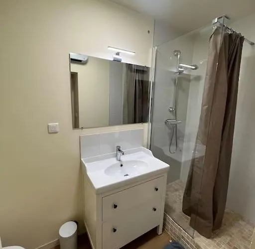 Le Champetre Au Coeur De La Nimoise Apartmán *